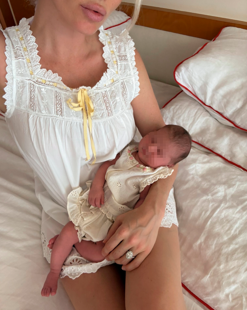 Elsa Hosk anuncia que su segunda hija ya ha nacido