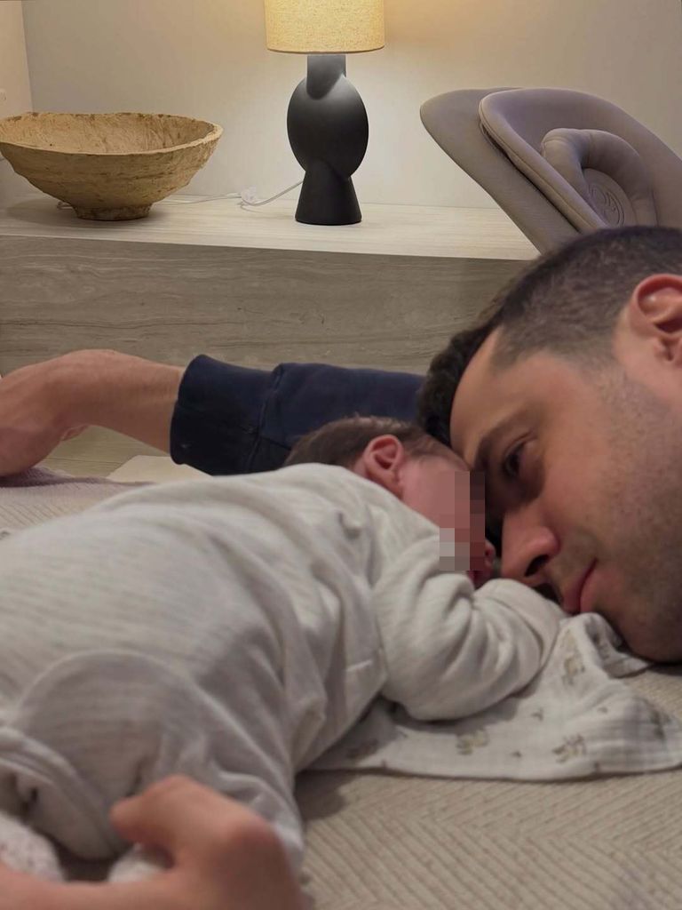 Alejandro, junto a Maila