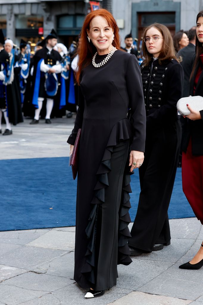 GLORIA LOMANA