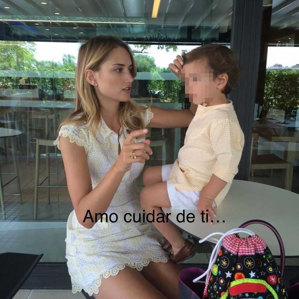 "Amo cuidar de ti", admite sobre la alegría que le genera la maternidad