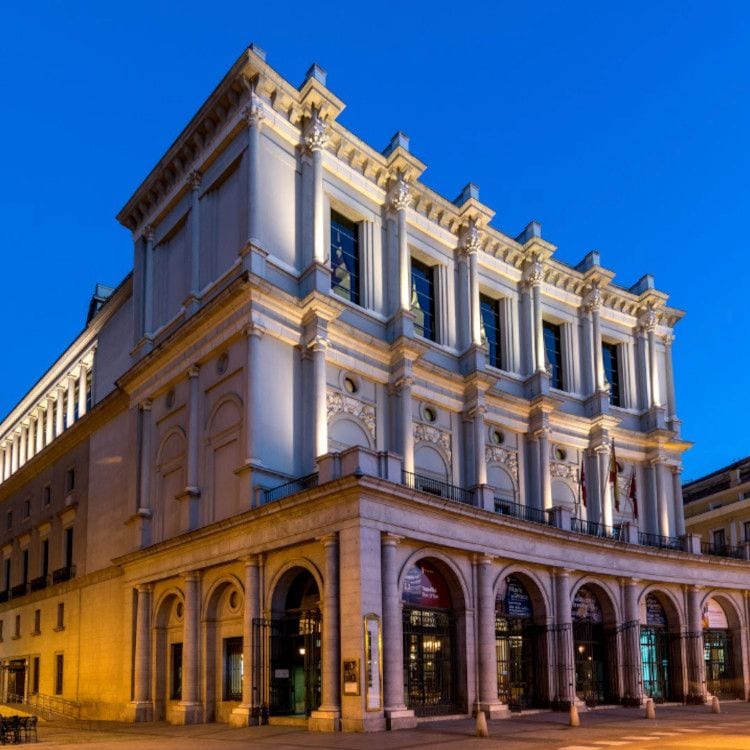 Fachada del Teatro Real
