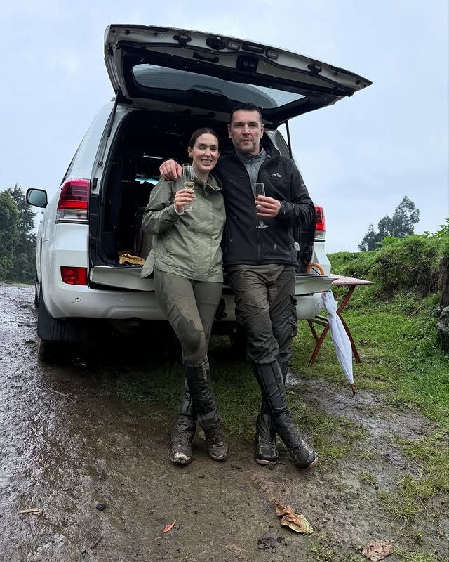 Jacky Bracamontes y Martín Fuentes se dejaron ver felices y emocionados tras la aventura