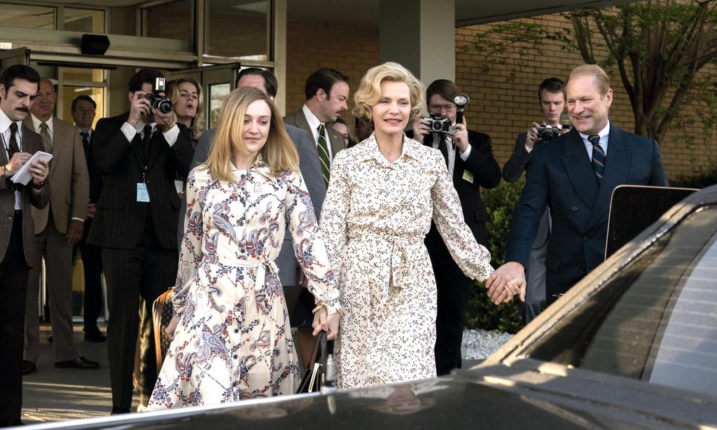 Hola 4057 The first lady