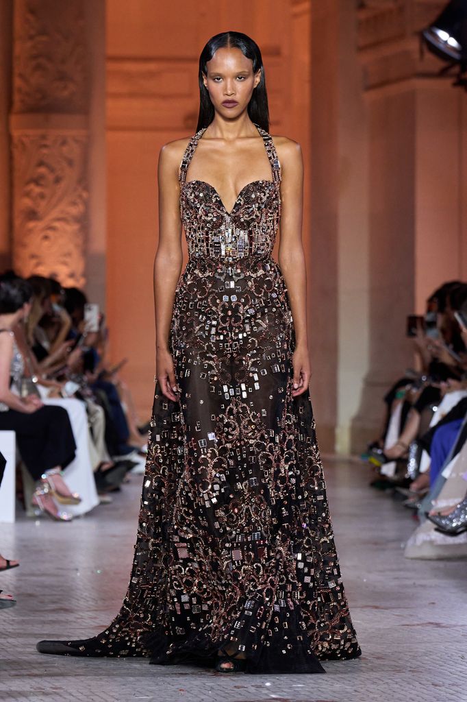 Desfile Zuhair Murad Otoño/Invierno 2025-2026