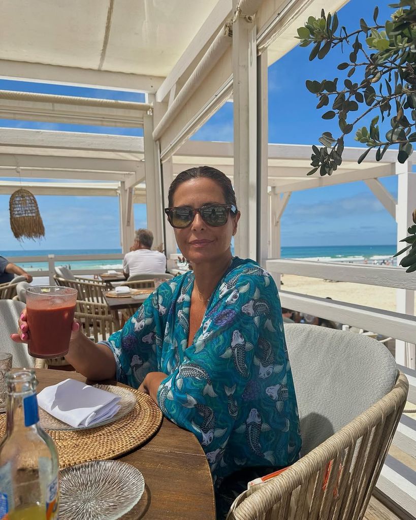 Nuria Roca es fiel a Sancti Petri y a sus imponentes playas, además de a su gastronomía, desde hace varios veranos.