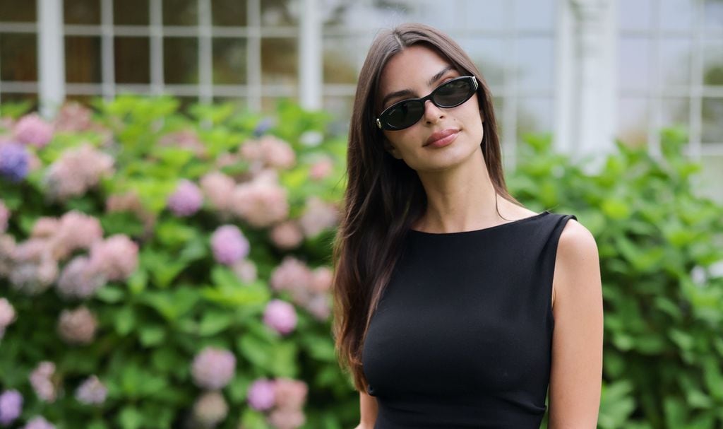 Emily Ratajkowski en Los Hamptons en la presentación de la nueva campaña de Gucci