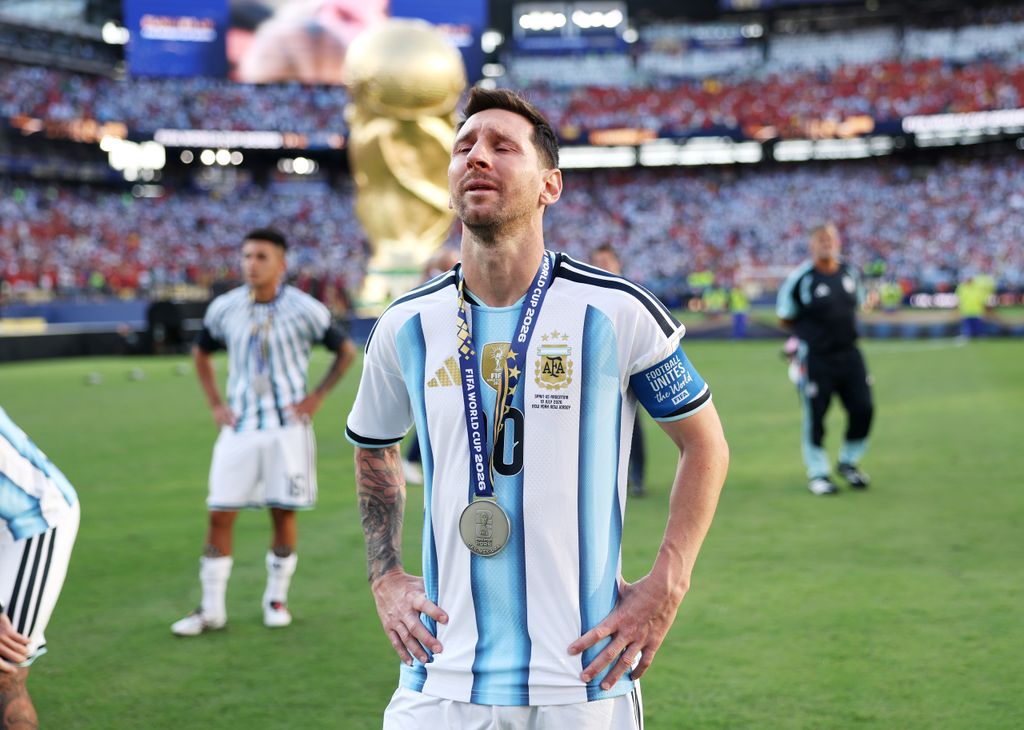 Leo Messi llorando tras la derrotaen la final del Mundial