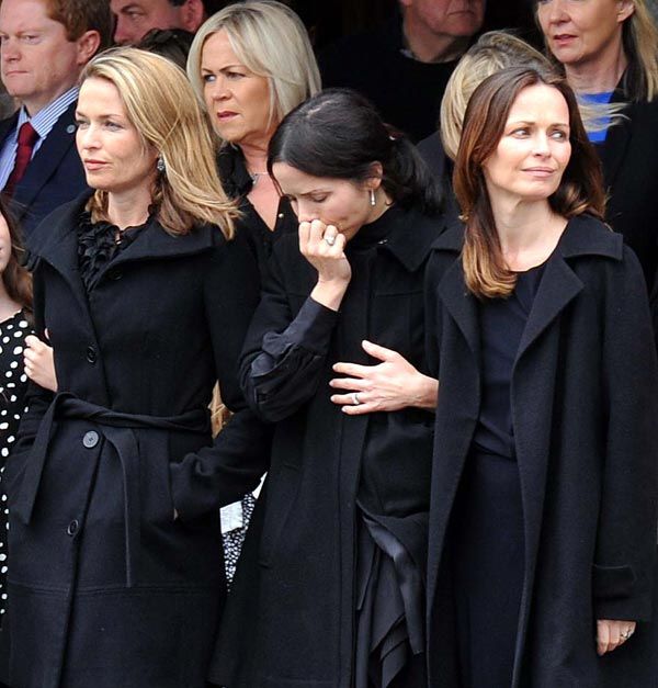 De izquierda a derecha, las hermanas Corrs, Sharon, Andrea y Caroline
