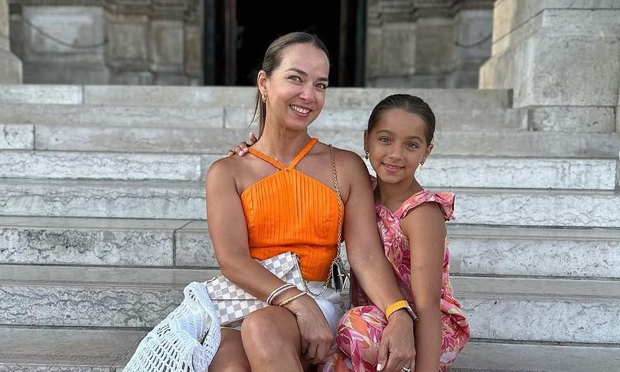 Alaïa y Adamari López
