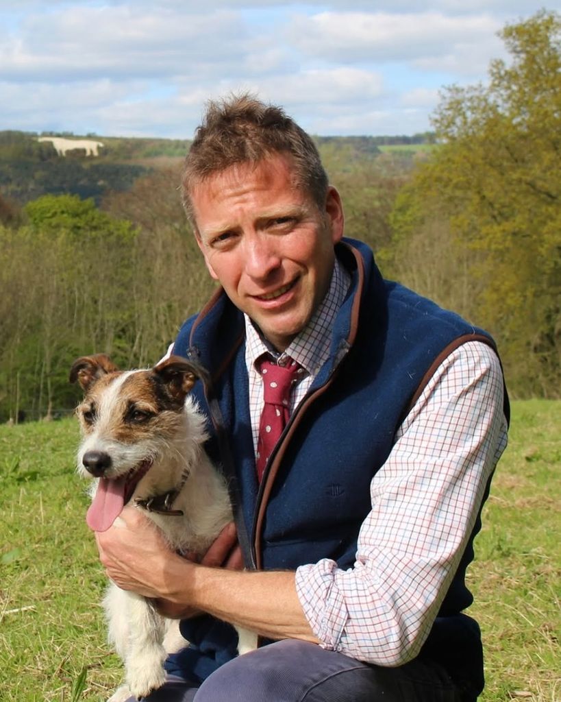 El veterinario británico Julian Norton cirujano veterinario con más de 30 años de experiencia y estrella del programa 'The Yorkshire Vet'