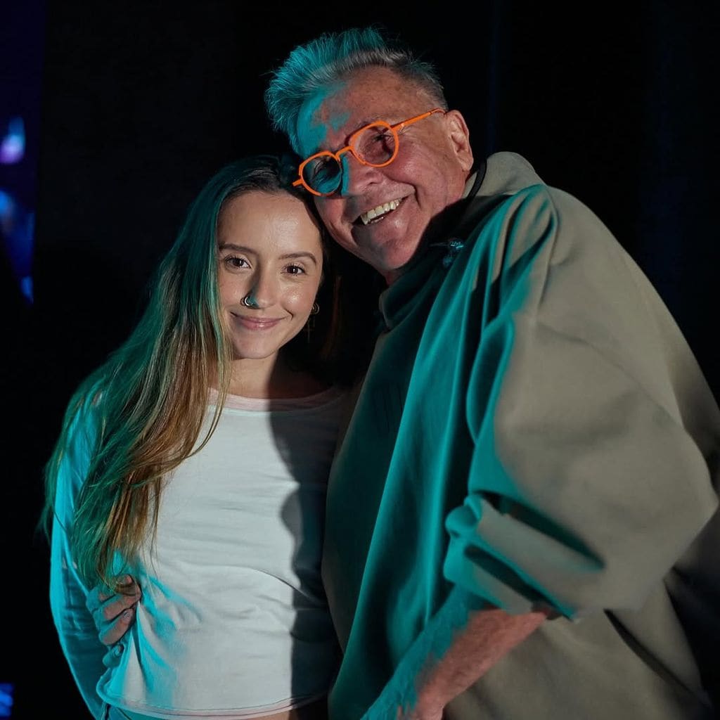 Ricardo Montaner y su hija, Evaluna, protagonizaron el video original con imágenes de la cantante con sólo cinco años