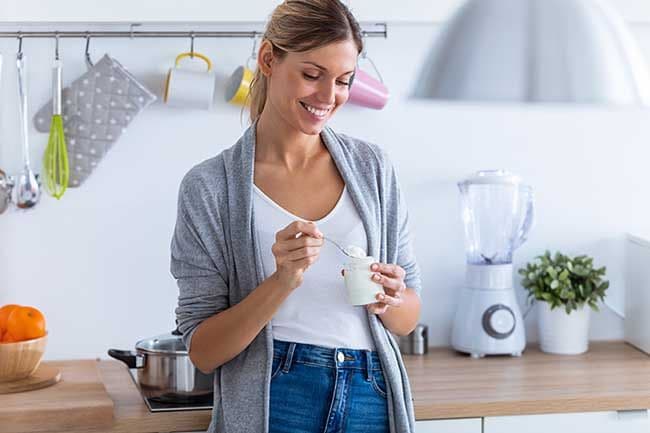 Cómo puede cambiar tu organismo si tomas un yogur al día