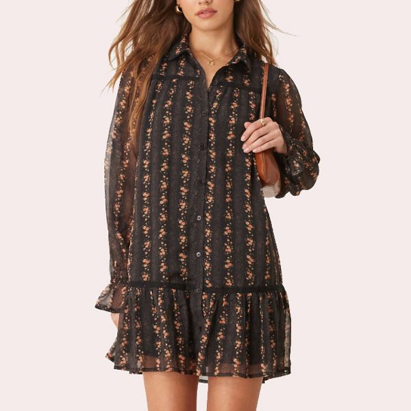 Vestido camisero con estampado de florecitas y detalle de ribete de Miss Selfridge