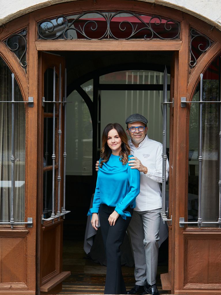 Marián y Jesús celebran las Navidades en familia, cierran el Cenador pero han diseñado unos menús navideños especiales para Amós.