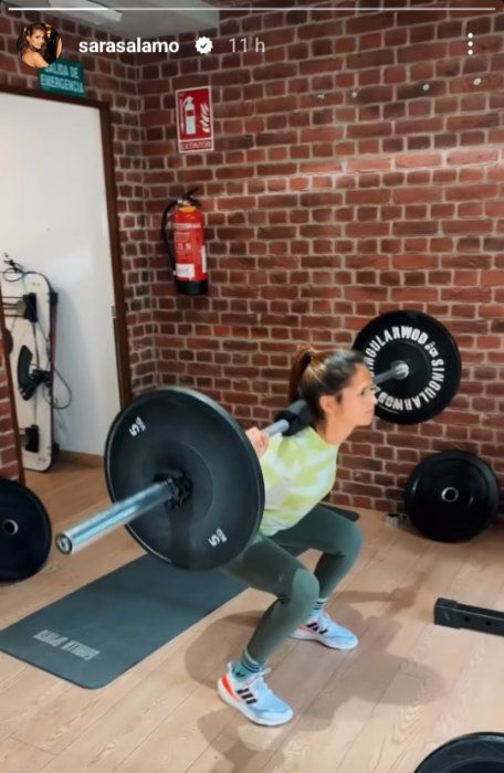 Sara Sálamo haciendo ejercicio