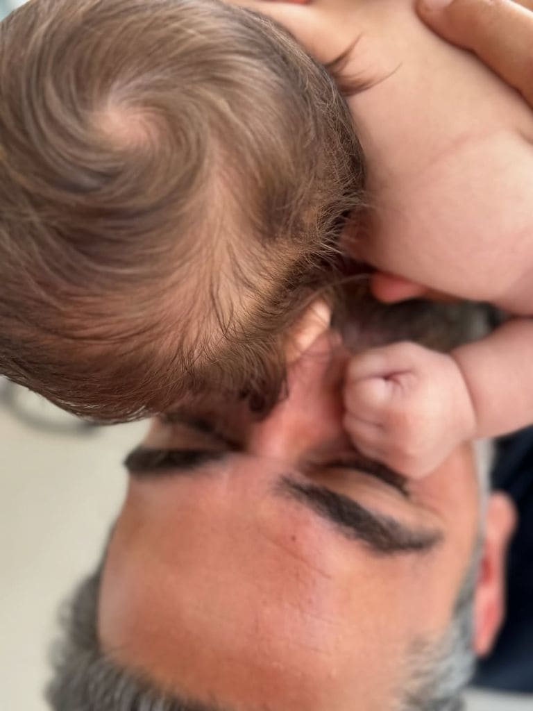 Neslihan Atagül y Kadir Doğulu enternecen con nuevas fotos de su bebé, Aziz

