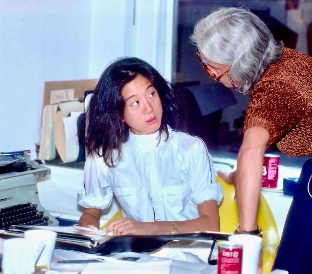 Fracasó como patinadora olímpica, diseñó su primer vestido de novia a los 40 años y cambió la moda para siempre: la sorprendente historia de Vera Wang