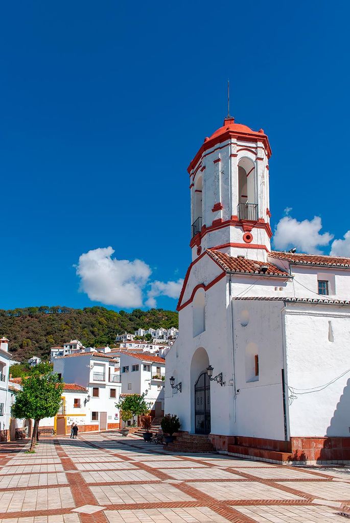 torre octogonal de la iglesia de San Pedro Mártir de Verona en Genalguacil, Málaga