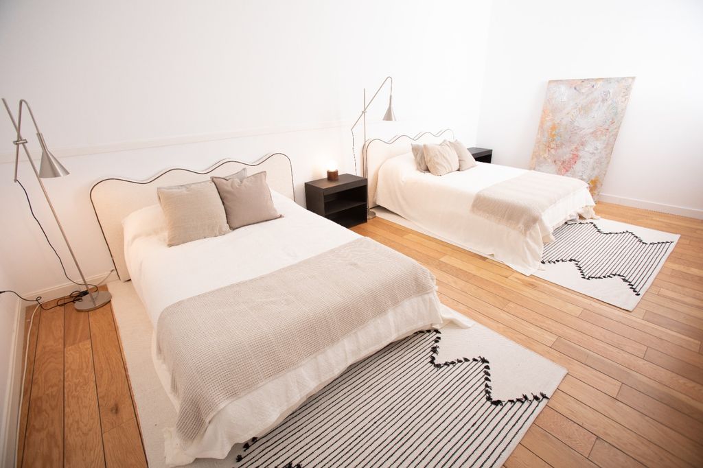 Dormitorio con dos camas