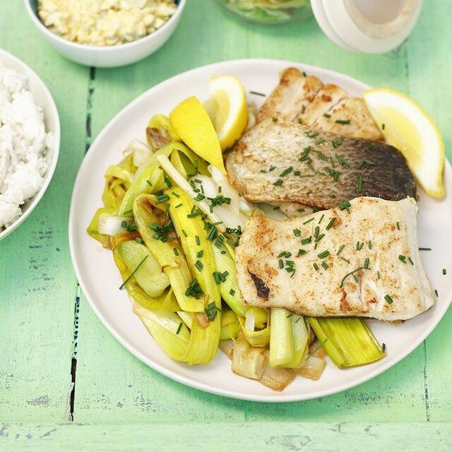 Rodaballo con puerros asados