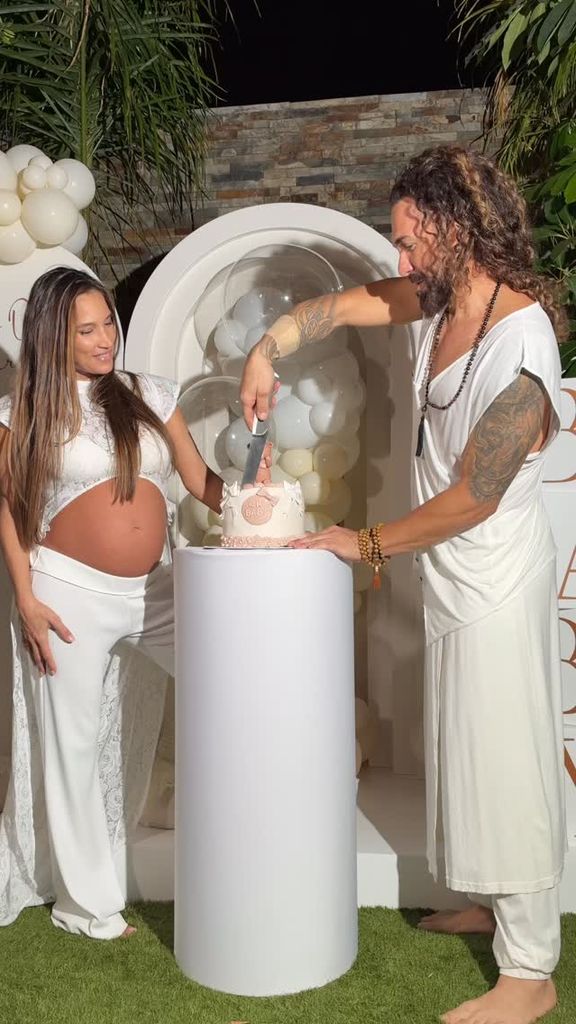 India Martínez e Ismael Vázquez, a punto de desvelar el sexo de su bebé