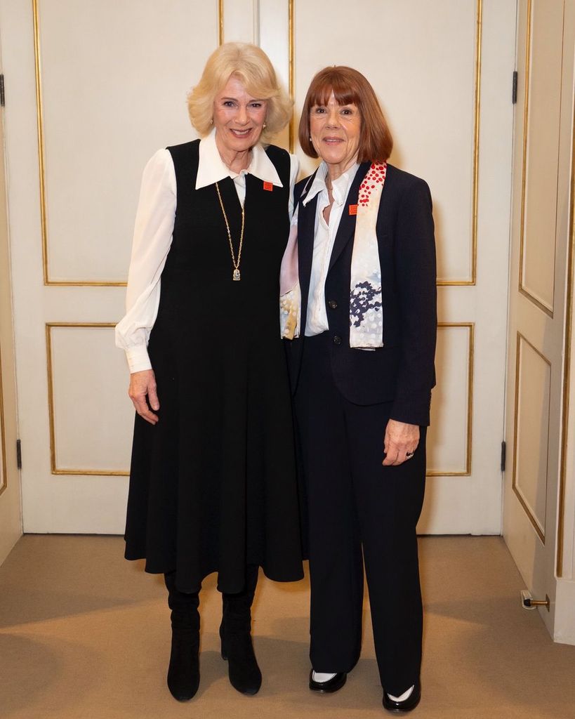 La reina Camila junto a Gisèle Pelicot 