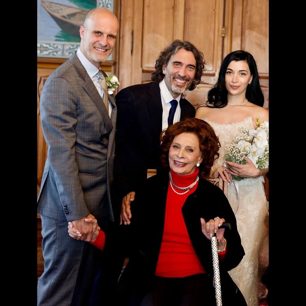 Sofía Loren en la boda civil de su hijo Carlo Ponti en Ginebra