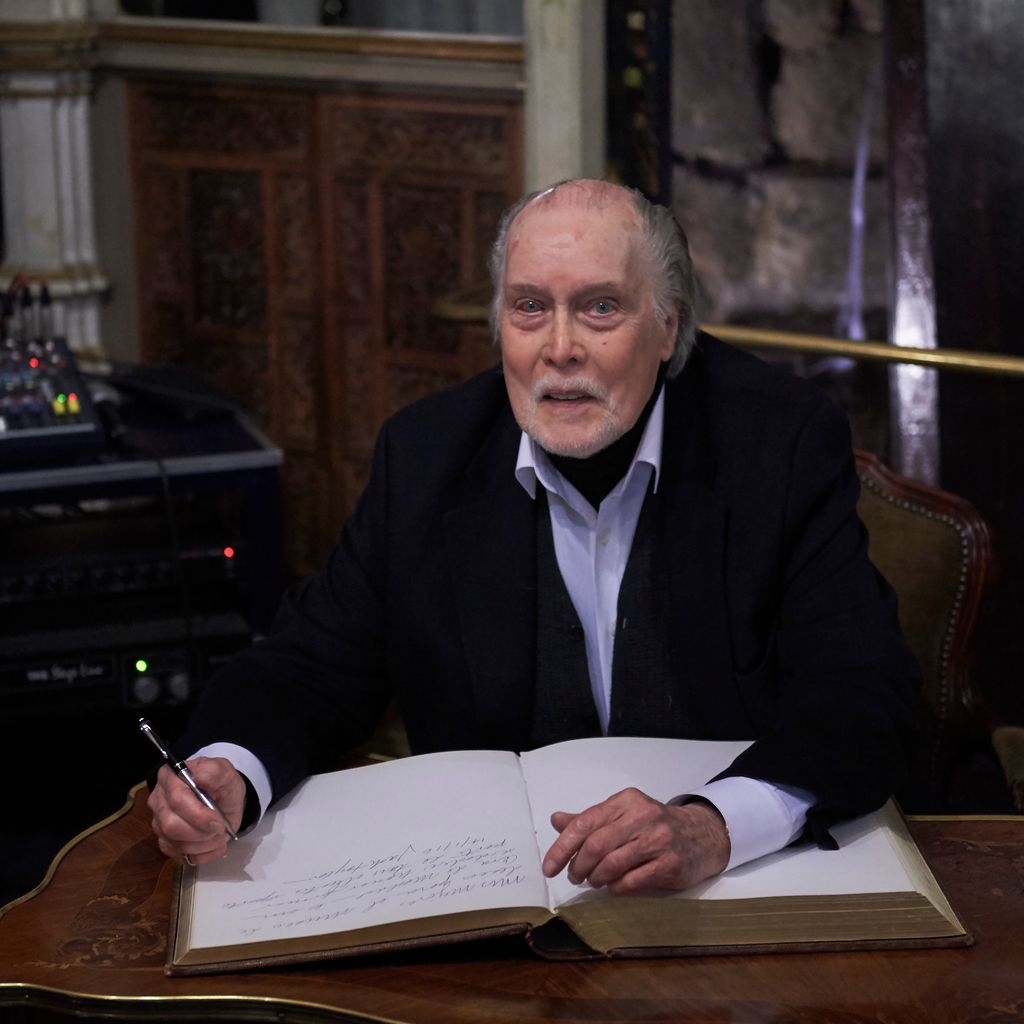 El actor Jack Taylor inaugura la figura de cera del Dr. Knox en el Museo de Cera de Madrid
