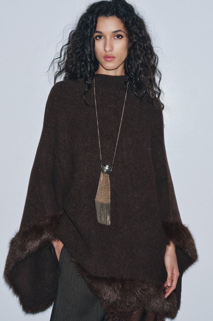 Capa de punto de Zara como la de Victoria Federica