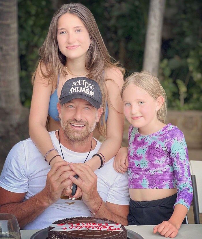 Gabriel Soto y sus hijas