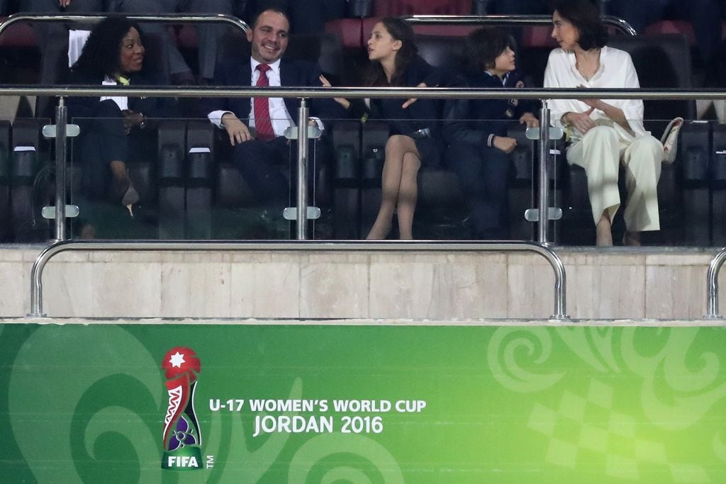 El príncipe Ali bin Al Hussein, la princesa Jalila, la princesa Rym Ali y el príncipe Abdullah durante el Mundial de Fútbol femenino Sub-17