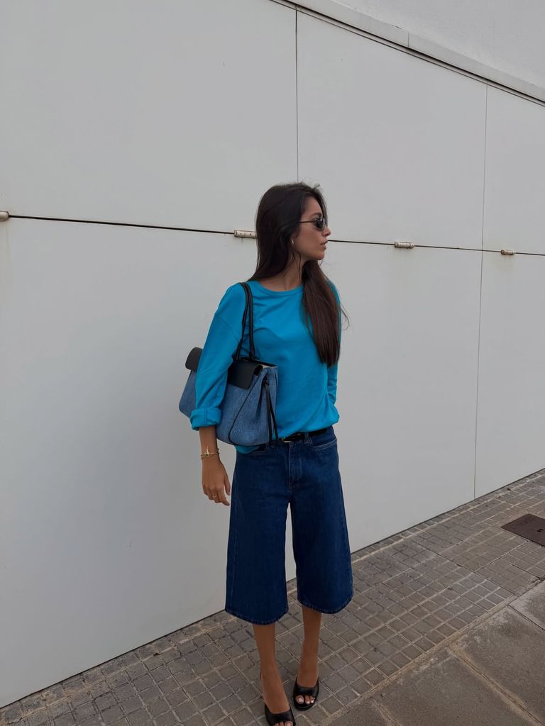 Inés García con look a juego con Lamine Yamal al estilo de los Beckham en los 2000