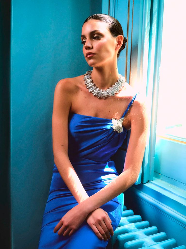 Vestido de invitada azul de Redondo Brand