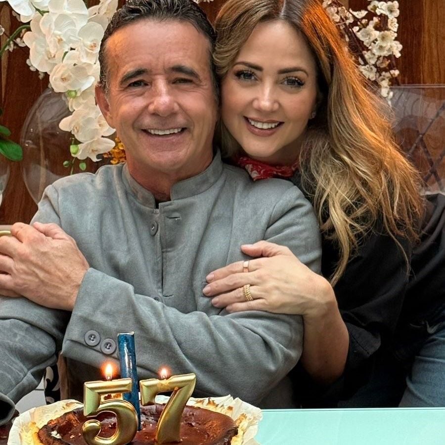 Andrea celebró los 57 años de su hermano mahyor, Mauricio.