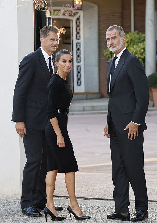 El embajador británico con los Reyes de España