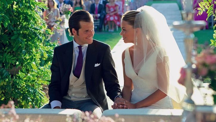Carla compartió esta imagen del día de su boda para celebrar su 15 aniversario