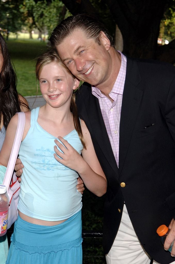 Alec Baldwin con su hija Ireland