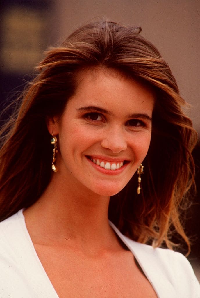 01 JANUARY 1987 - MODEL ELLE MACPHERSON POSES DURING PHOTOCALL IN SYDNEY, AUSTRALIA.  (Photo by Patrick Riviere/Getty Images)  