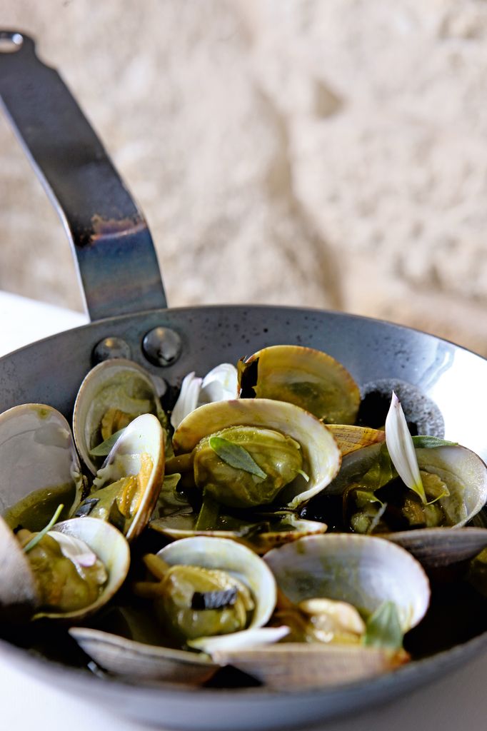 Almejas a la marinera