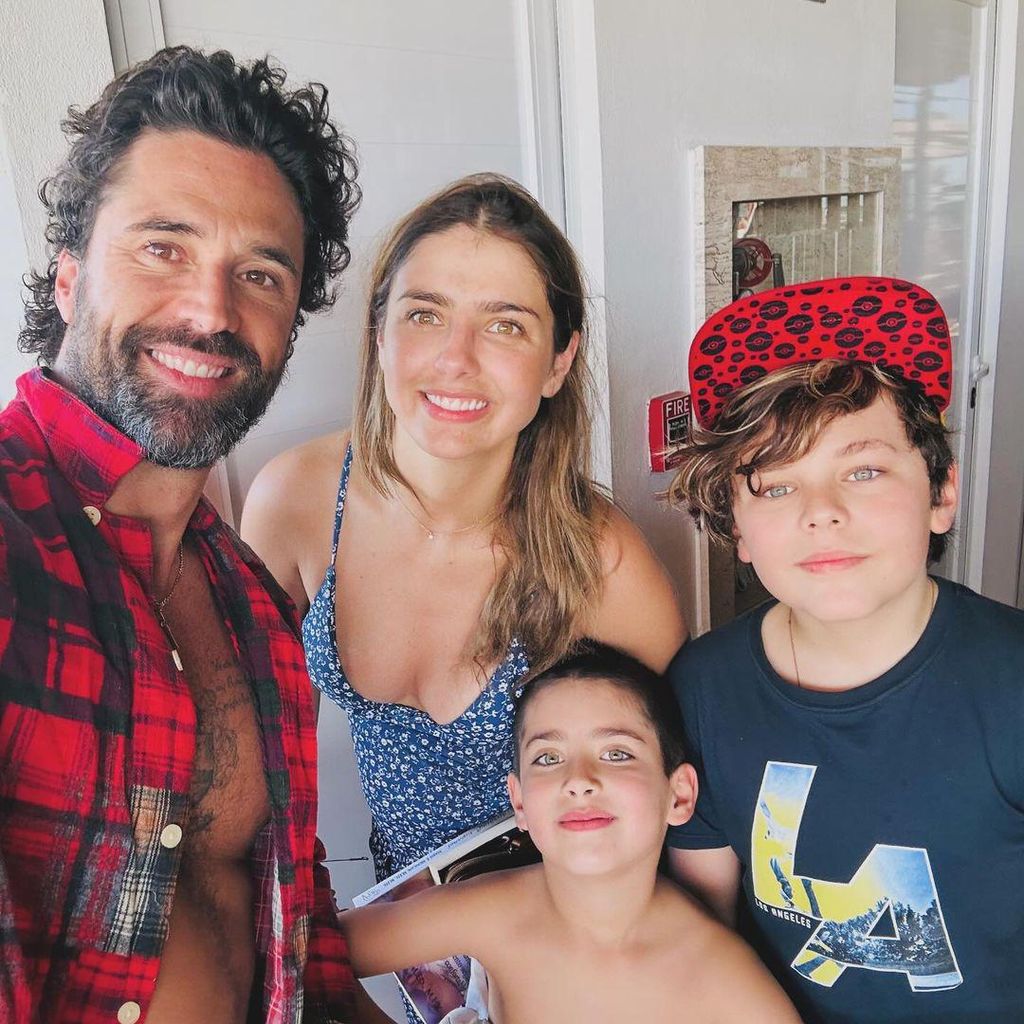 Michelle Renaud, Matías Novoa y sus hijos