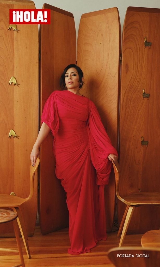 Fotografía: Izack Morales | Estilismo: Dante Albertti | Maquillaje: Lucia Gomez Fuente | Peinado: Lisset Allende