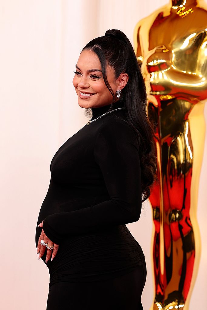 Vanessa Hudgens en los Oscar 2024