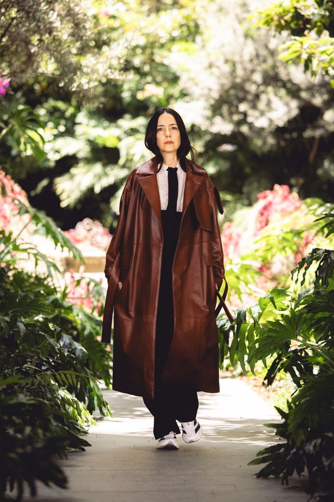 La actriz Cecilia Suárez formó parte de las modelos que lucieron las creaciones de Raquel en Volco Fashion Week México 