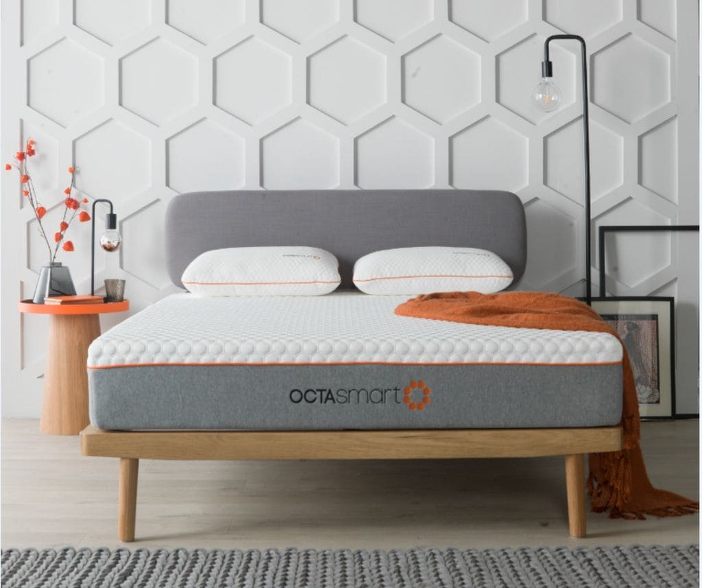Cama