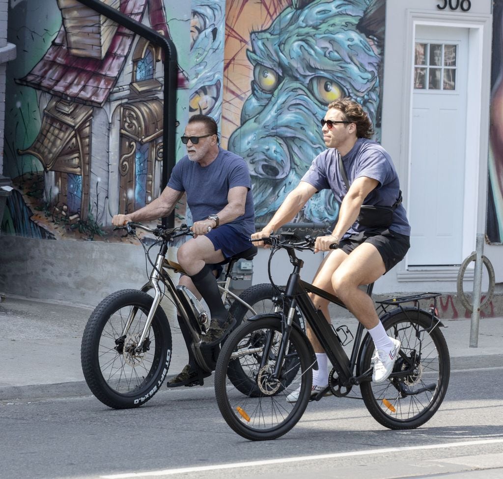 Arnold Schwarzenegger y su hijo, Joseph Baena