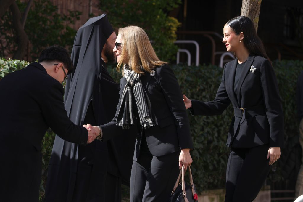La infanta Elena de Borbón and Victoria Federica Marichalar en el funeral de Irene de Grecia en Madrid