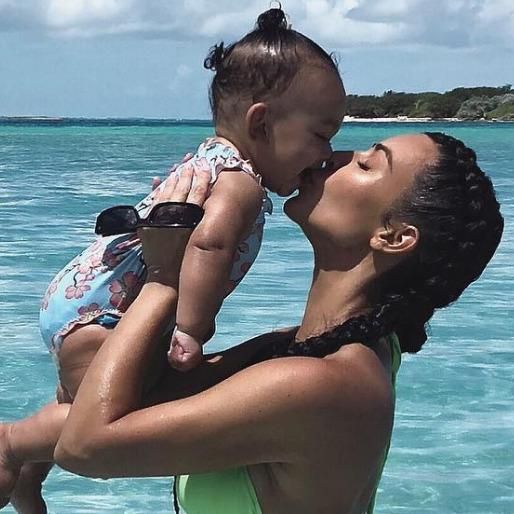 kim-west-hijos7