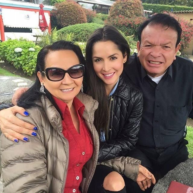 carmen villalobos y sus pap s