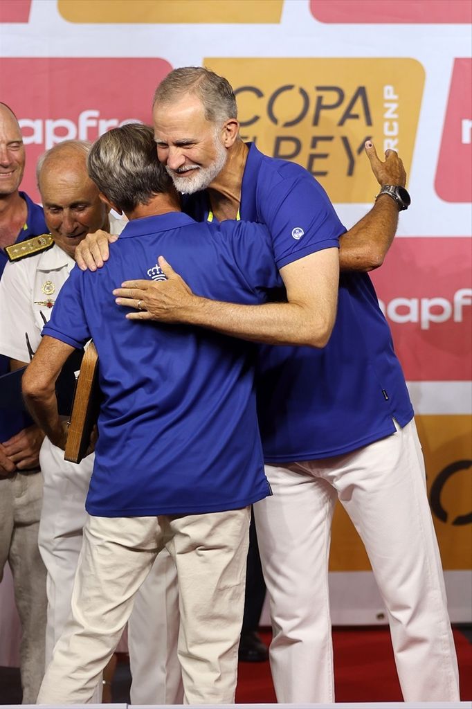 El rey Felipe VI ha entregado los trofeos en el Palacio de La Almudaina, tras un viaje relámpago a Colombia