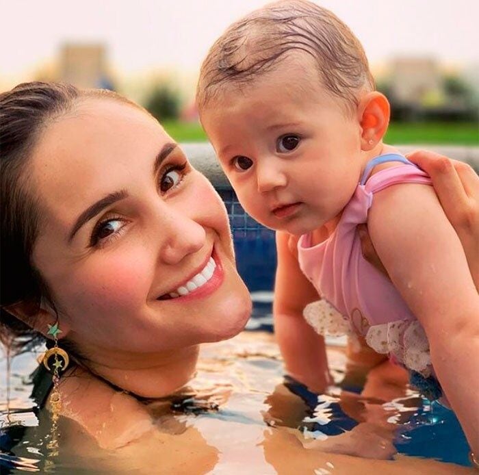 Dulce María y su bebé